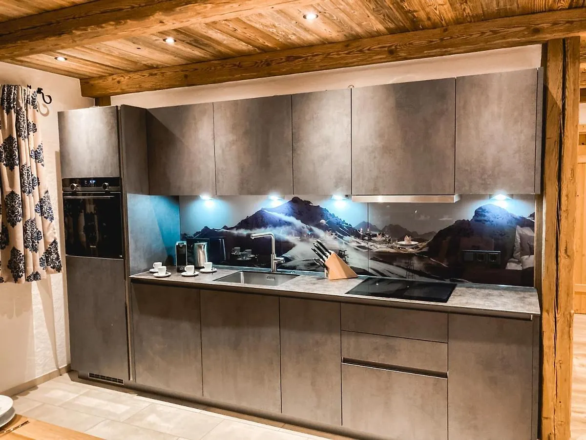 Stadl Chalet Ischgl Apart-hotel
